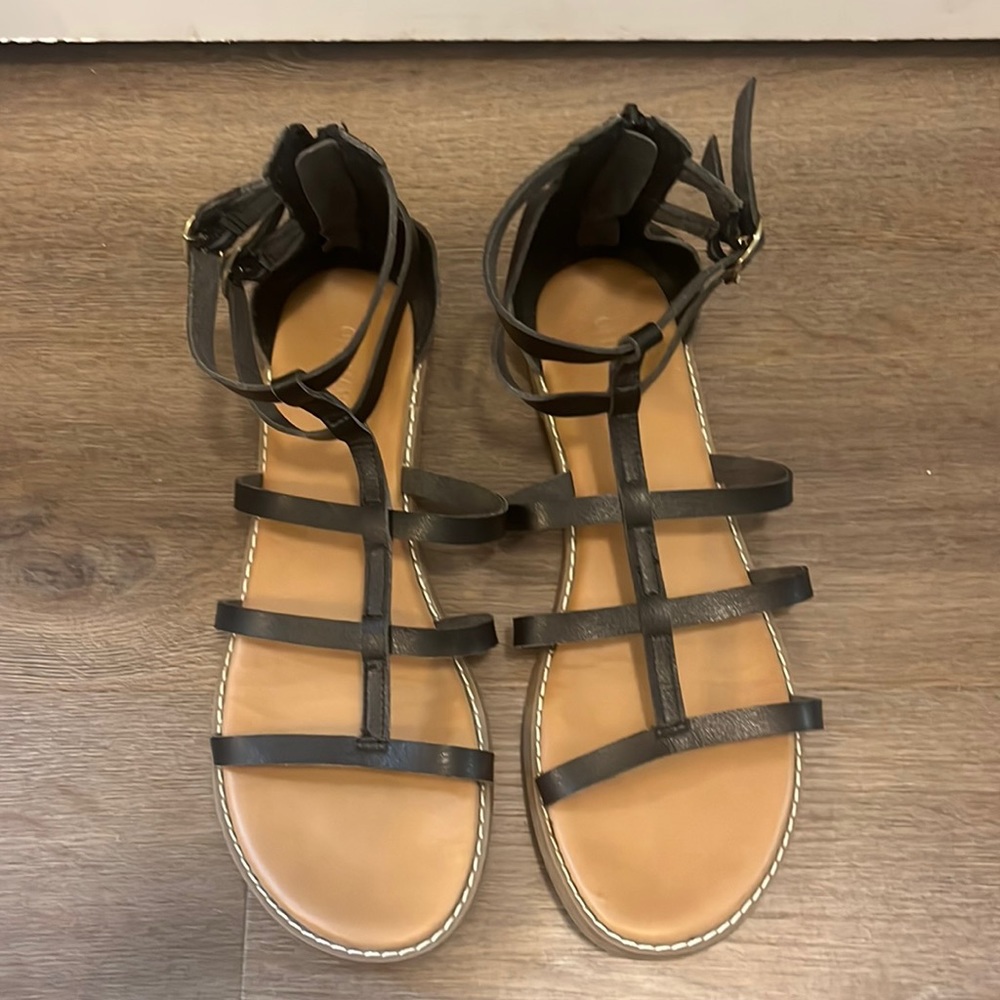 Old Navy Black Gladiator Sandals